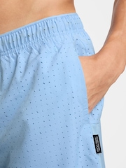 Nike Physic Blue Dri-FIT Breathe 7 inch Challenger 2 in 1 Running Shorts - Image 4 of 4