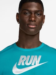 Nike Cactus Blue Miler Run Energy Running T-Shirt - Image 3 of 3