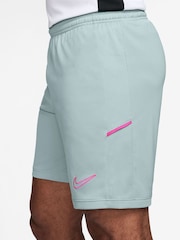 Nike Green/Black Academy Dri-FIT Training Shorts - Image 3 of 4