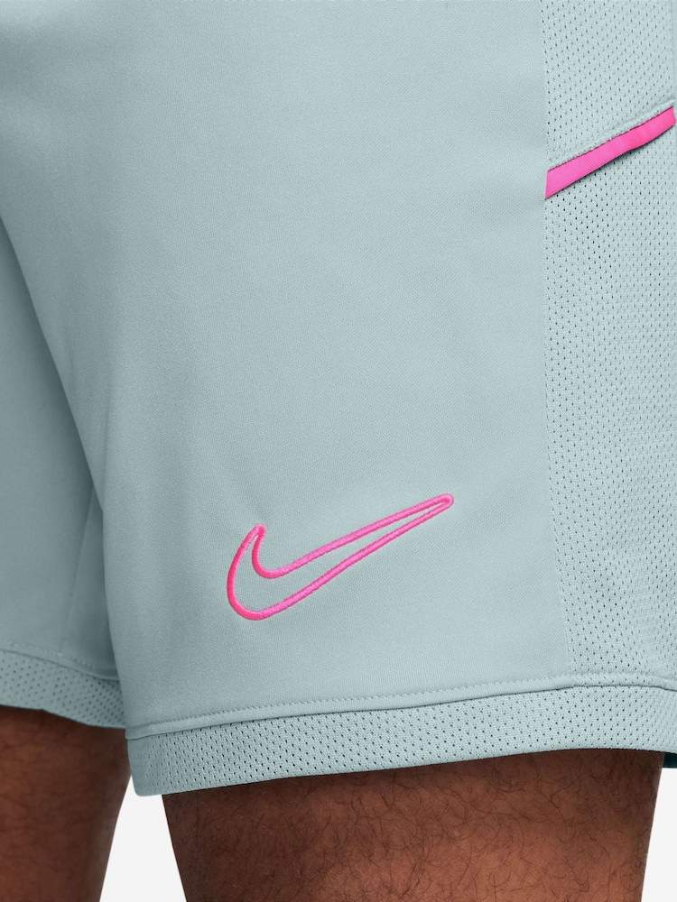 Nike Green/Black Academy Dri-FIT Training Shorts - Image 4 of 4 Nike Green/Black Academy Dri-FIT Training Shorts - Image 4 of 4