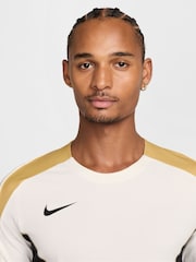 Nike White Strike Training T-Shirt - Image 4 of 4