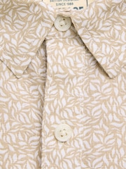 FatFace Short Sleeve Linen Leaf Print 100% Linen Shirt - صورة 6 من 6