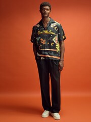 Reiss x McLaren F1 Team Black Multi McLaren F1 Las Vegas Exclusive Cuban-Collar Shirt - Image 3 of 6