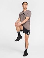 Nike Brown Dri-FIT Trail Running T-Shirt - Image 3 of 8