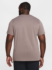Nike Brown Dri-FIT Trail Running T-Shirt - Image 6 of 8