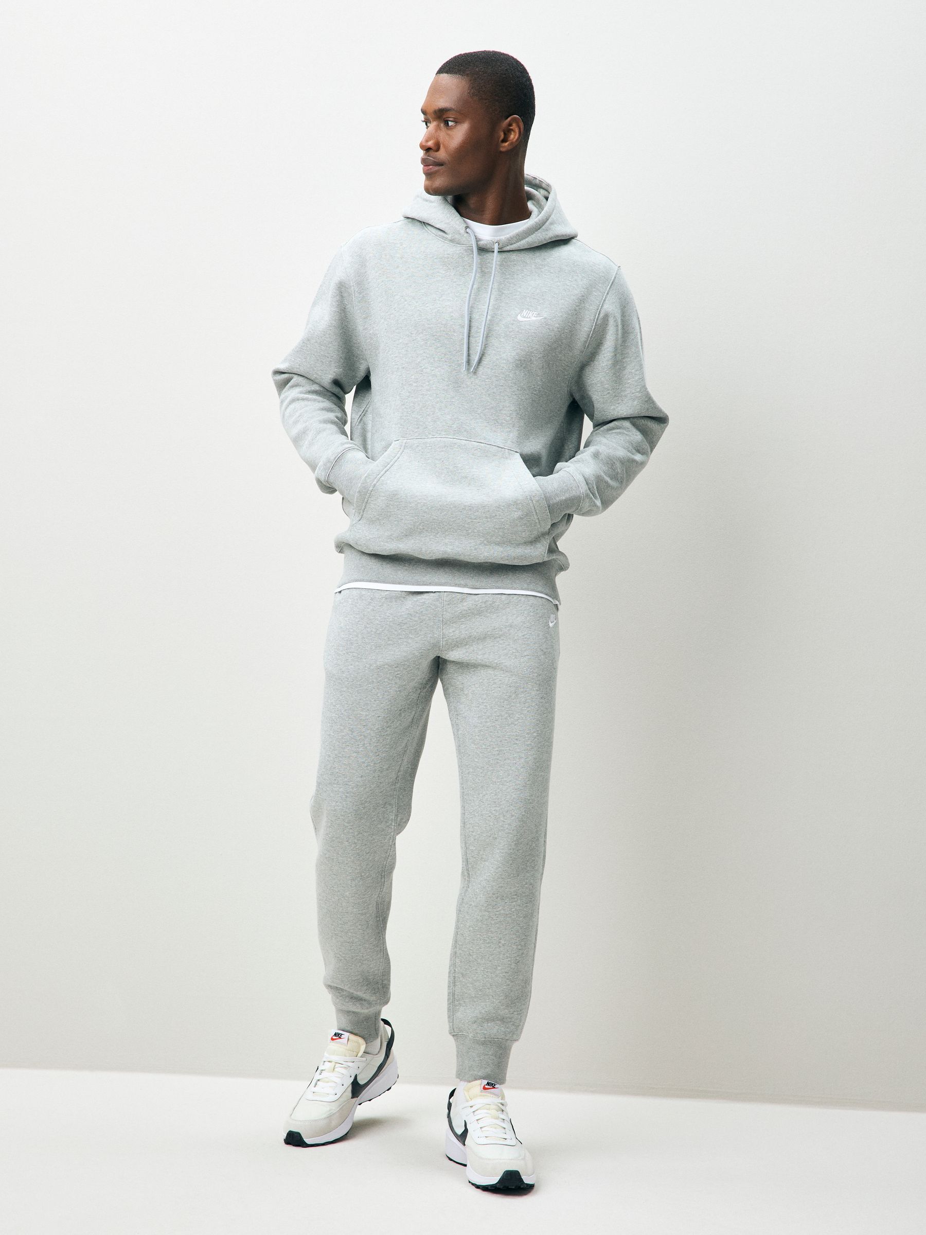 nike plus essential joggers