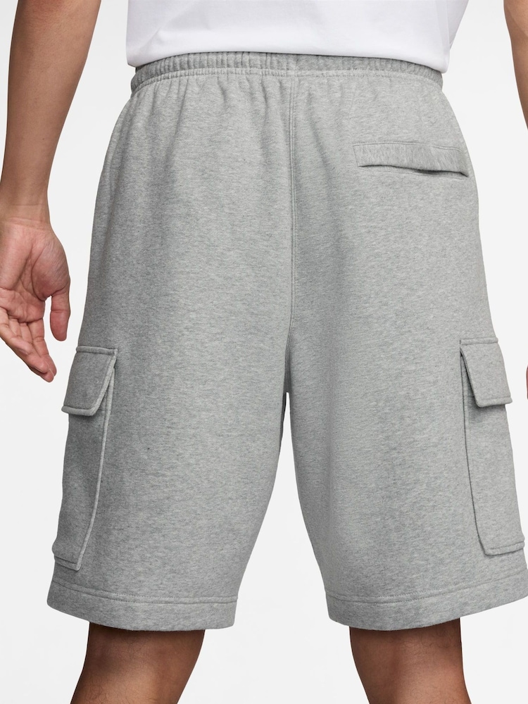 Dunkelgrau meliert - Nike Club Cargoshorts aus Fleece  - Bild 2 von 4