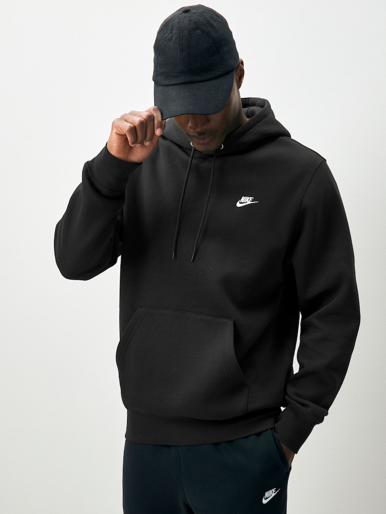 Negro - Sudadera con capucha estilo pulóver Club de Nike - Imagen 1 de 18 Negro - Sudadera con capucha estilo pulóver Club de Nike - Imagen 1 de 18