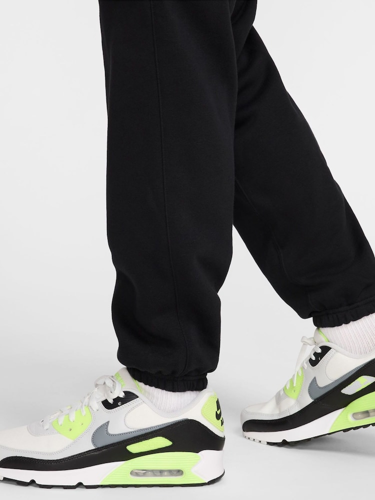 Nike Black Club Fleece Cargo Joggers - Image 4 of 7
