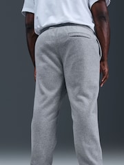 Dunkelgrau meliert - Nike Club Fleece Jogginghose mit Bündchen - Bild 8 von 10