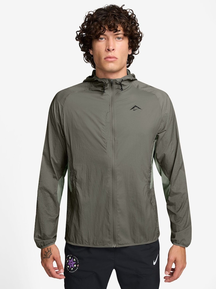 Nike Light Army Trail Aireez Running Jacket - Image 1 of 3