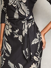 Lipsy Monochrome Printed Tie Side Jersey Midi Dress - Image 3 of 4