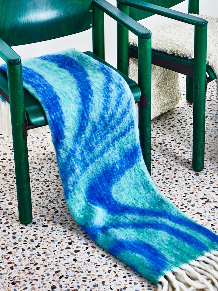 Oliver Bonas Blue Solana Swirl Fluffy Throw - Image 5 of 5