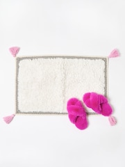 Oliver Bonas Cream Woven Fluffy Bath Mat - Image 1 of 4