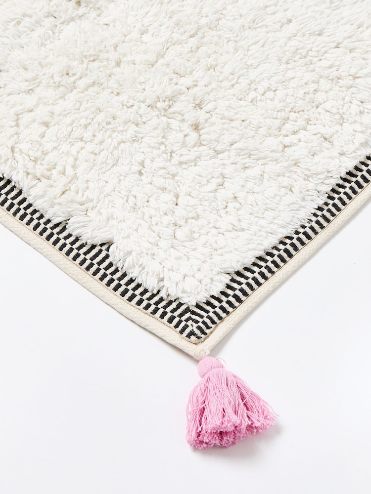 Oliver Bonas Cream Woven Fluffy Bath Mat - Image 2 of 4