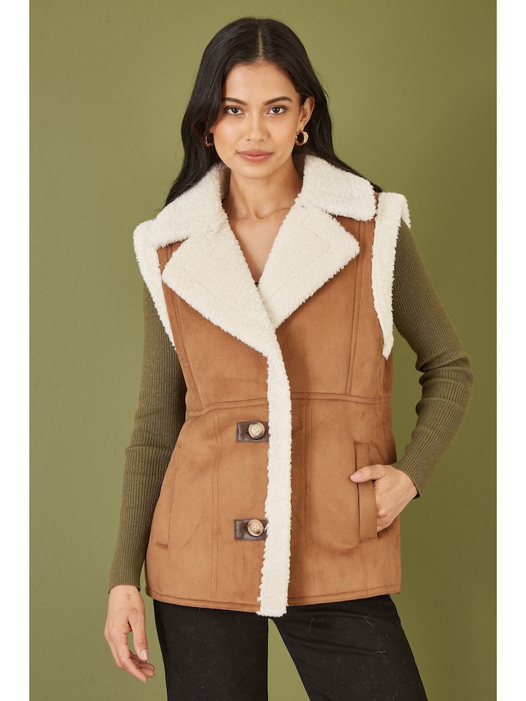 Yumi Sherpa-Weste mit Knopfleiste - Bild 1 von 4 Yumi Sherpa-Weste mit Knopfleiste - Bild 1 von 4