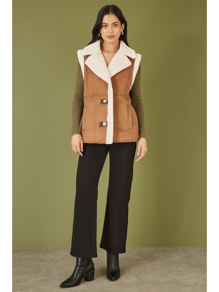 Yumi Sherpa-Weste mit Knopfleiste - Bild 2 von 4 Yumi Sherpa-Weste mit Knopfleiste - Bild 2 von 4