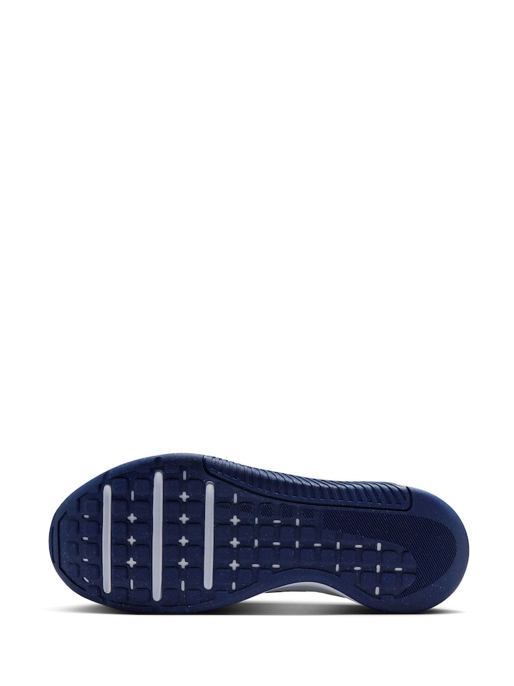 Nike White/Black MC Trainer 3 Gym Trainers - Image 4 of 4