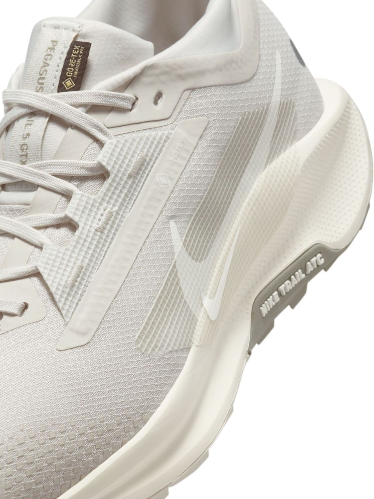 Nike Grey Pegasus Trail 5 GORETEX Running Trainers - Image 12 of 12