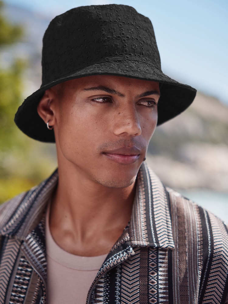 Черный - Reversible Broderie Bucket 100% Cotton Hat - Изображение 1 из 6