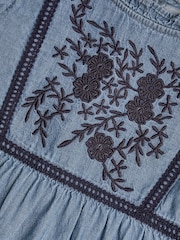 Monsoon – Chambray – Heritage-Kleid mit Stickerei aus 100 % Baumwolle - Bild 3 von 3