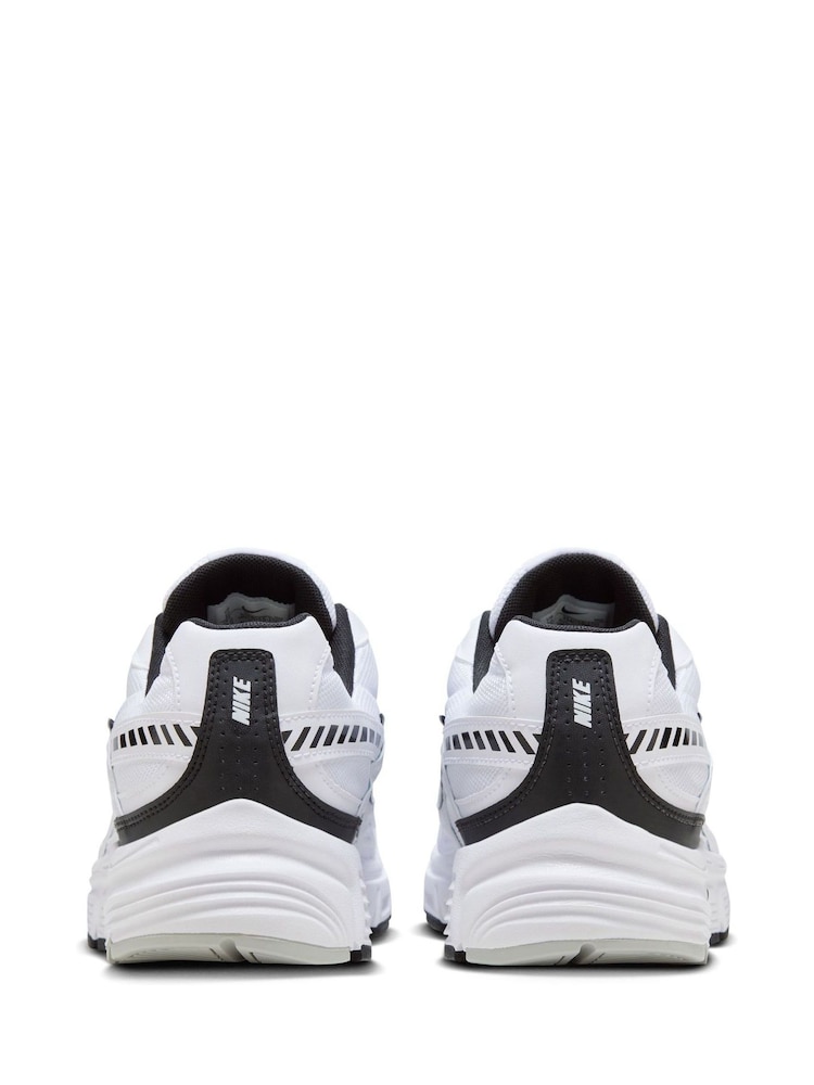 Nike White Initiator Trainers - Image 6 of 10