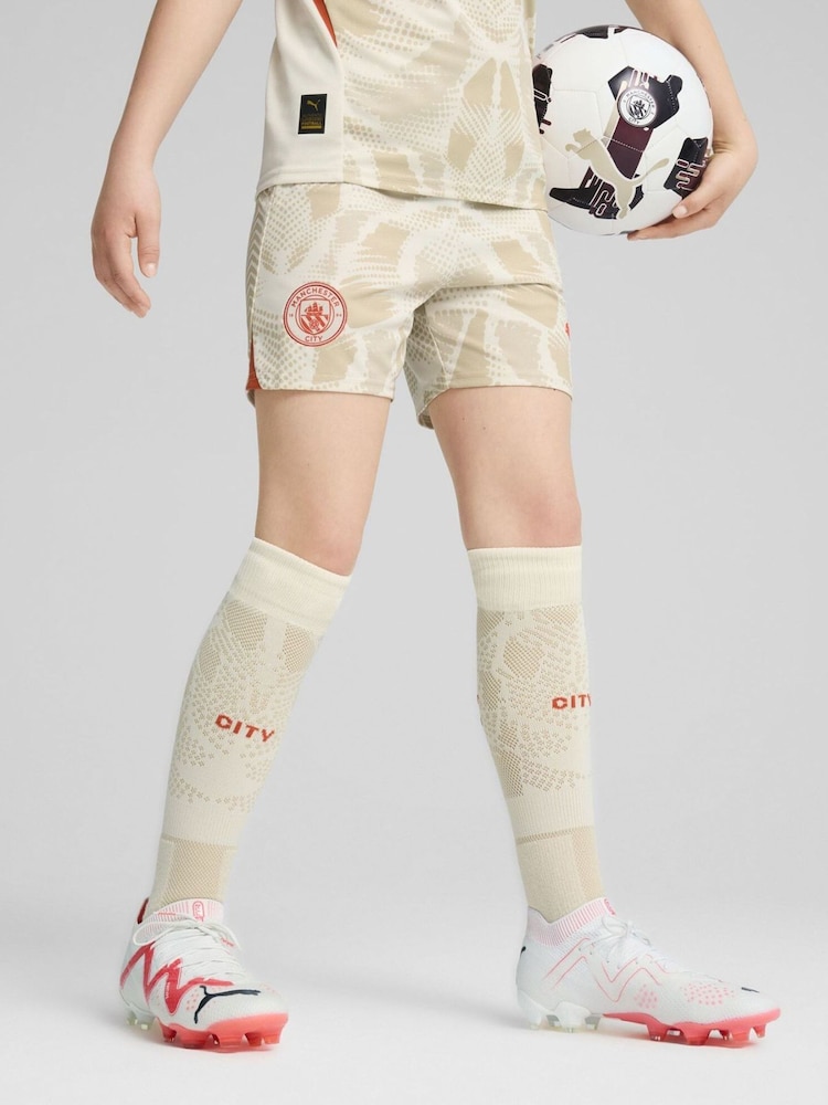 Puma White Kids Manchester City Goalkeeper Shorts 2024-25 - Image 1 of 8 Puma White Kids Manchester City Goalkeeper Shorts 2024-25 - Image 1 of 8