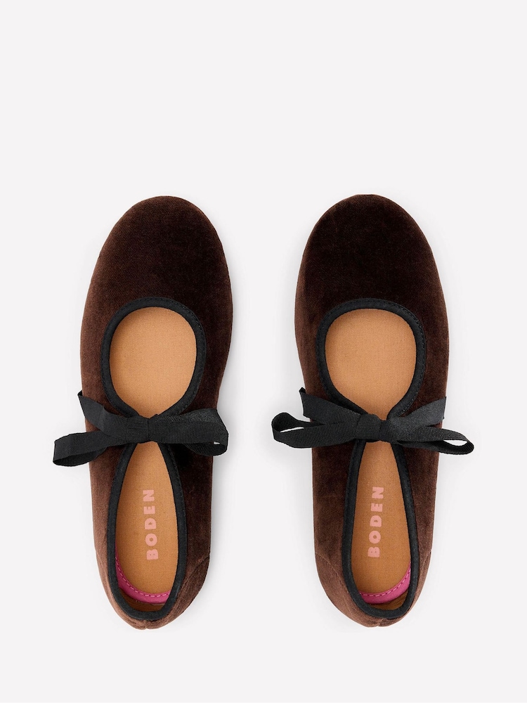 Boden Brown Flexi Tie Mary Janes Shoes - Image 5 of 5