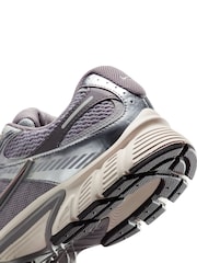 Nike Grey White V5 Runner Trainers - Image 11 of 12