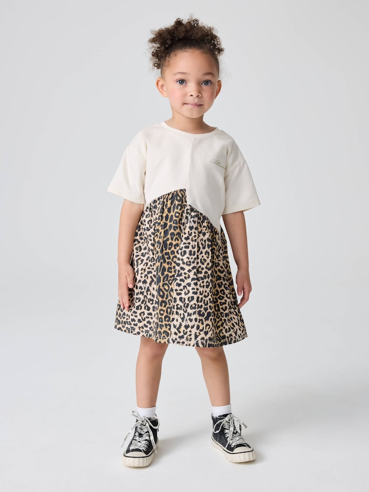smALLSAINTS Natural Younger Girls Logo Leopard Print Asymmetric T-Shirt 100% Cotton Dress - Image 1 of 3 smALLSAINTS Natural Younger Girls Logo Leopard Print Asymmetric T-Shirt 100% Cotton Dress - Image 1 of 3