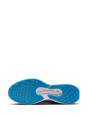 Nike White/Blue Winflo 11 Road Running Trainers - Image 7 of 9