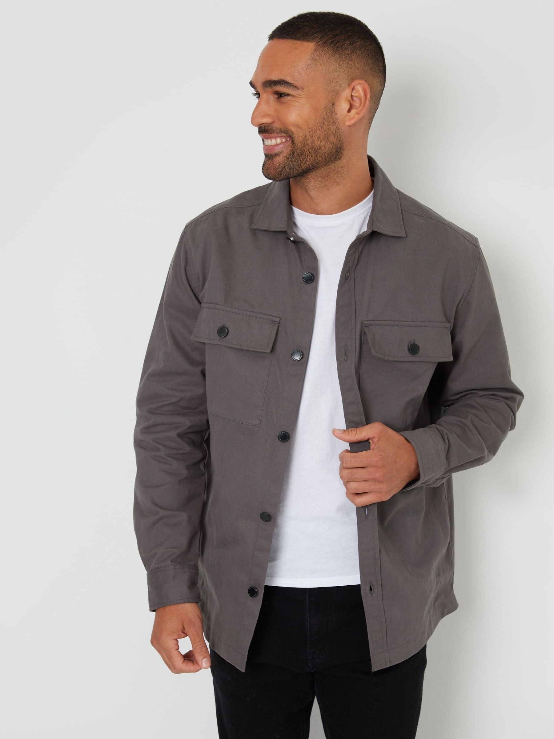 人気特価をすべて Buy from Shacket Cotton 100% Up Button Twill Grey Threadbare ジャケット・アウター