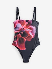 B By Ted Baker bauchformender Bandeau-Badeanzug mit abnehmbaren Trägern, Marineblau-Pink mit Floralmuster - Bild 6 von 8