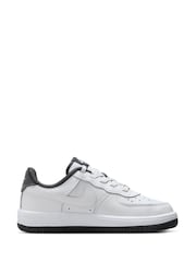 Zapatillas de deporte para niños bajas Little Force 1 Bajo EasyOn LV8 4 de Nike - Imagen 3 de 10
