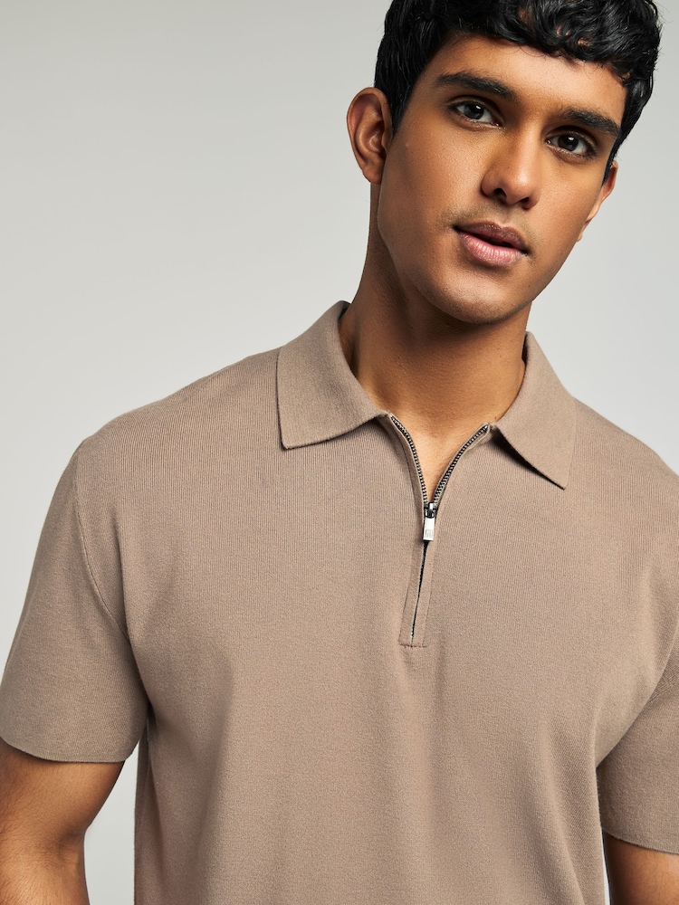 Truffle Brown Quarter Zip Relaxed Fit Premium Short Sleeve Knit Polo Shirt - Image 4 of 7