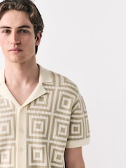 Neutral Relaxed Fit Short Sleeve Geometric Pattern Knit Shirt with Cuban Collar - Image 5 of 8