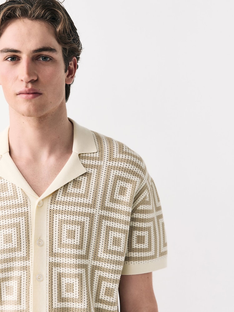 Neutro - Relaxed Fit Short Sleeve Geometric Pattern Knit Shirt with Cuban Collar - Imagen 5 de 5