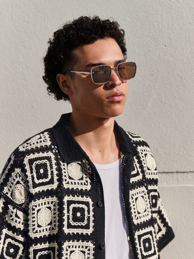 Black/Ecru White Relaxed Fit Cotton Rich Short Sleeve Knit Crochet Pattern Button-Through Polo Shirt - Image 2 of 4
