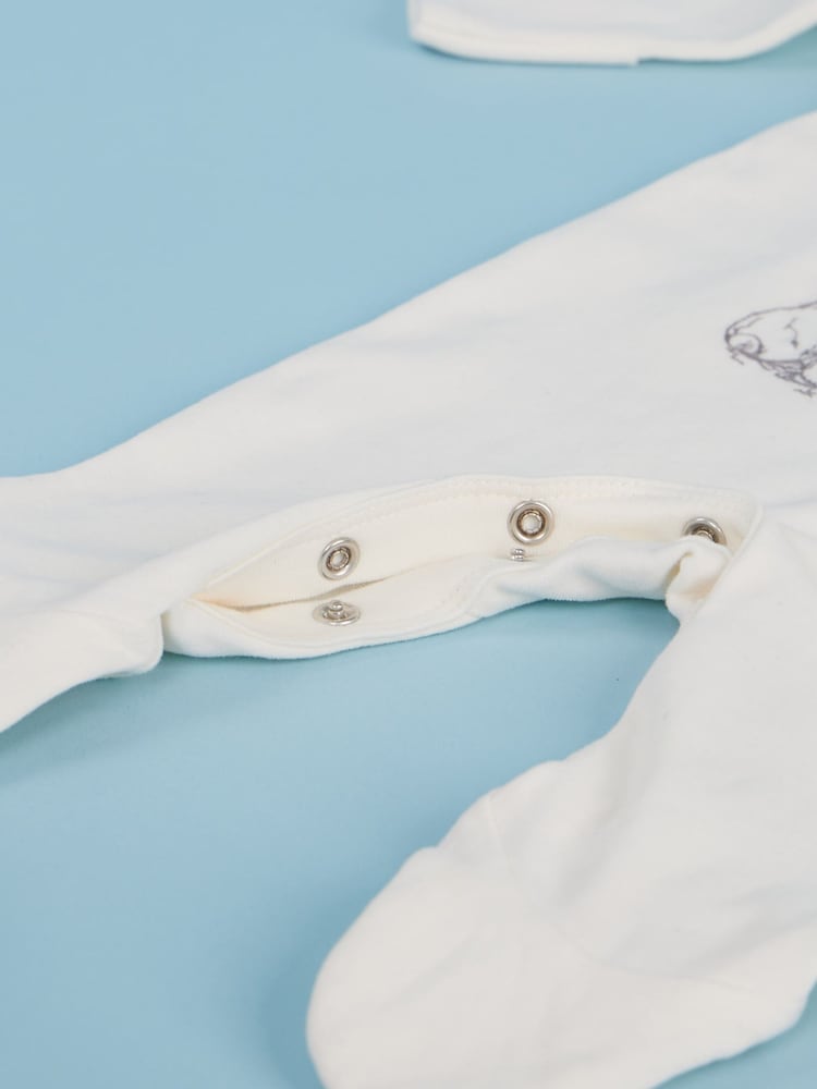 Baby 100% Cotton Personalised Flopsy Bunny Outfit Set with Luxury Gift Box by My 1st Years - Image 2 of 6