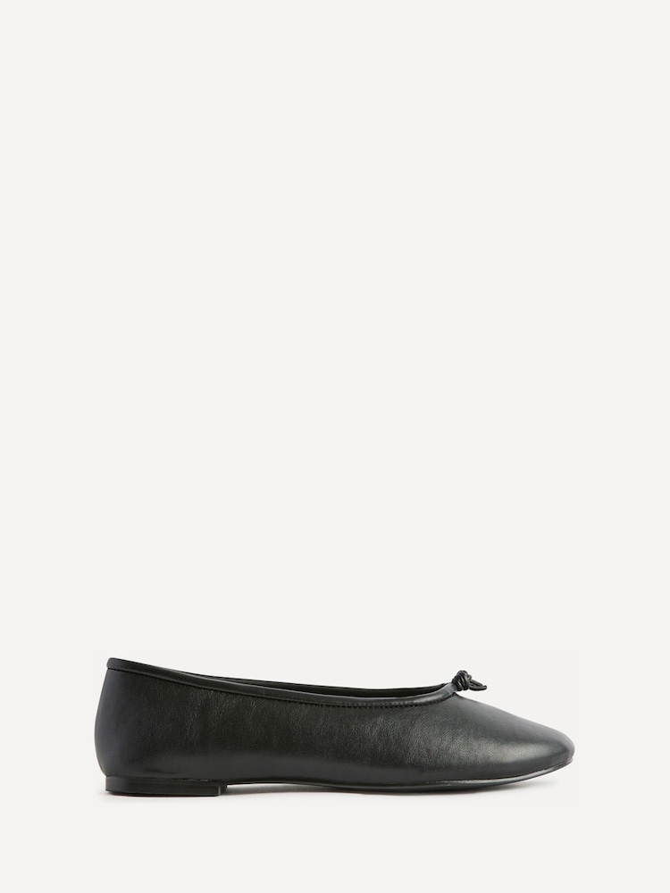 Linzi Black Robyn Ballet Flats - Image 2 of 5 Linzi Black Robyn Ballet Flats - Image 2 of 5