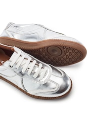 Moda in Pelle Silver Brioni Leather Multi Panel Gum Sole Trainers - Image 4 of 4