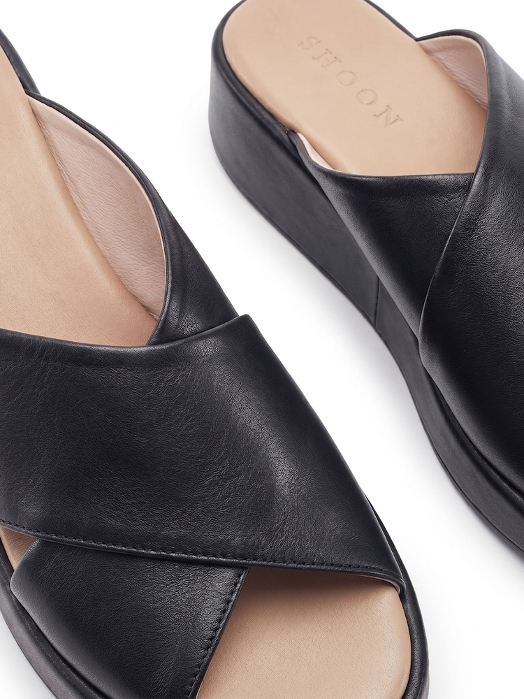 Moda in Pelle Black Shoon Grange Leather Crossover Mule - Image 3 of 3