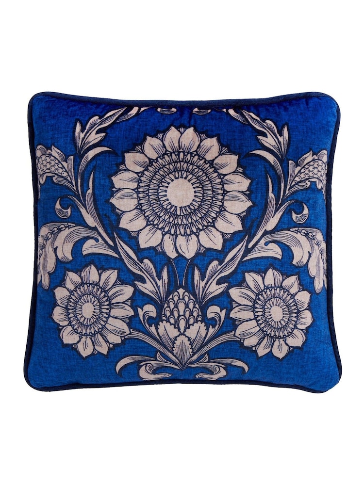 Бархатная подушка Laurence Llewelyn-Bowen Romilly - Изображение 2 из 3