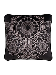 Бархатная подушка Laurence Llewelyn-Bowen Romilly - Изображение 4 из 4
