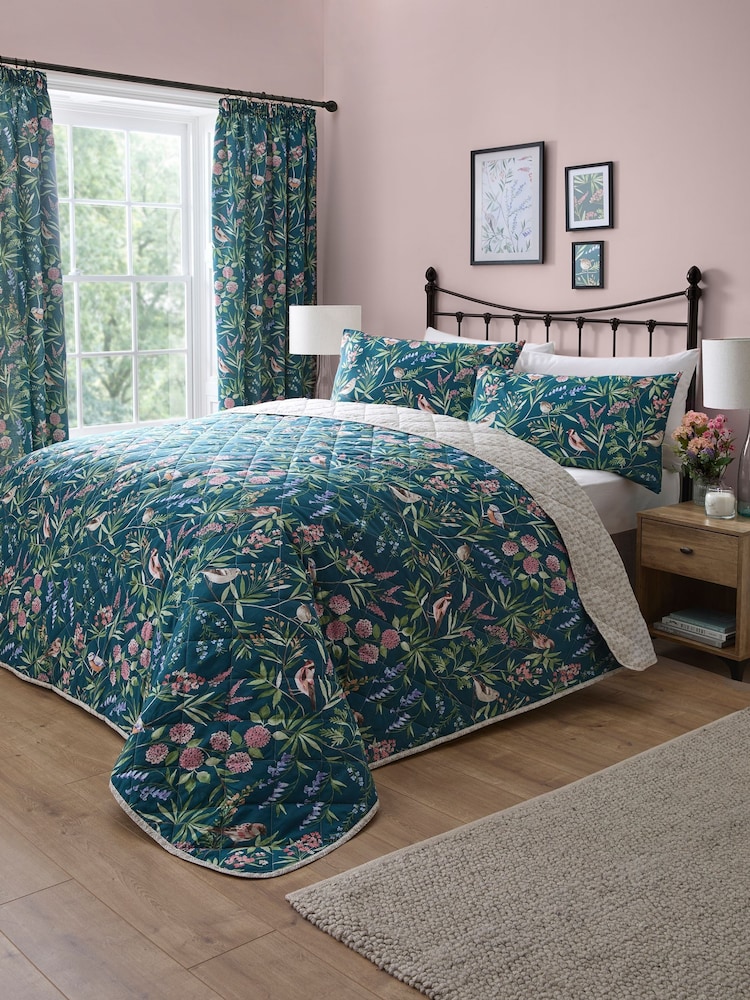 مفرش سرير Caraway مبطن من Dreams & Drapes - صورة 1 من 3