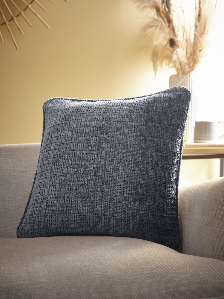 Appletree Alba Textured Chenille Filled Cushion - Imagem 1 de 4