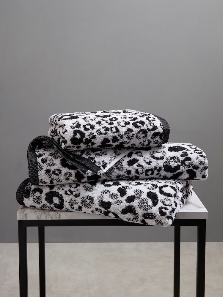 Fusion Black Animal Print Jacquard Bath 100% Cotton Towel - Image 1 of 3