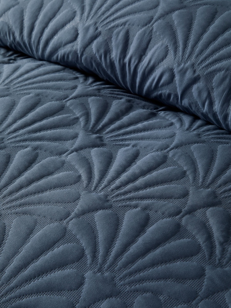 Serene Dark Blue Cavali Quilted Duvet Cover Set - Image 3 of 3