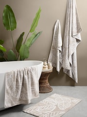 Fusion Natural Matteo Jacquard Bath 100% Cotton Towel - Image 2 of 3