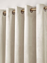 Laurence Llewelyn-Bowen Montrose Velvet Blackout Thermal Eyelet Curtains - 圖片 2，共 3